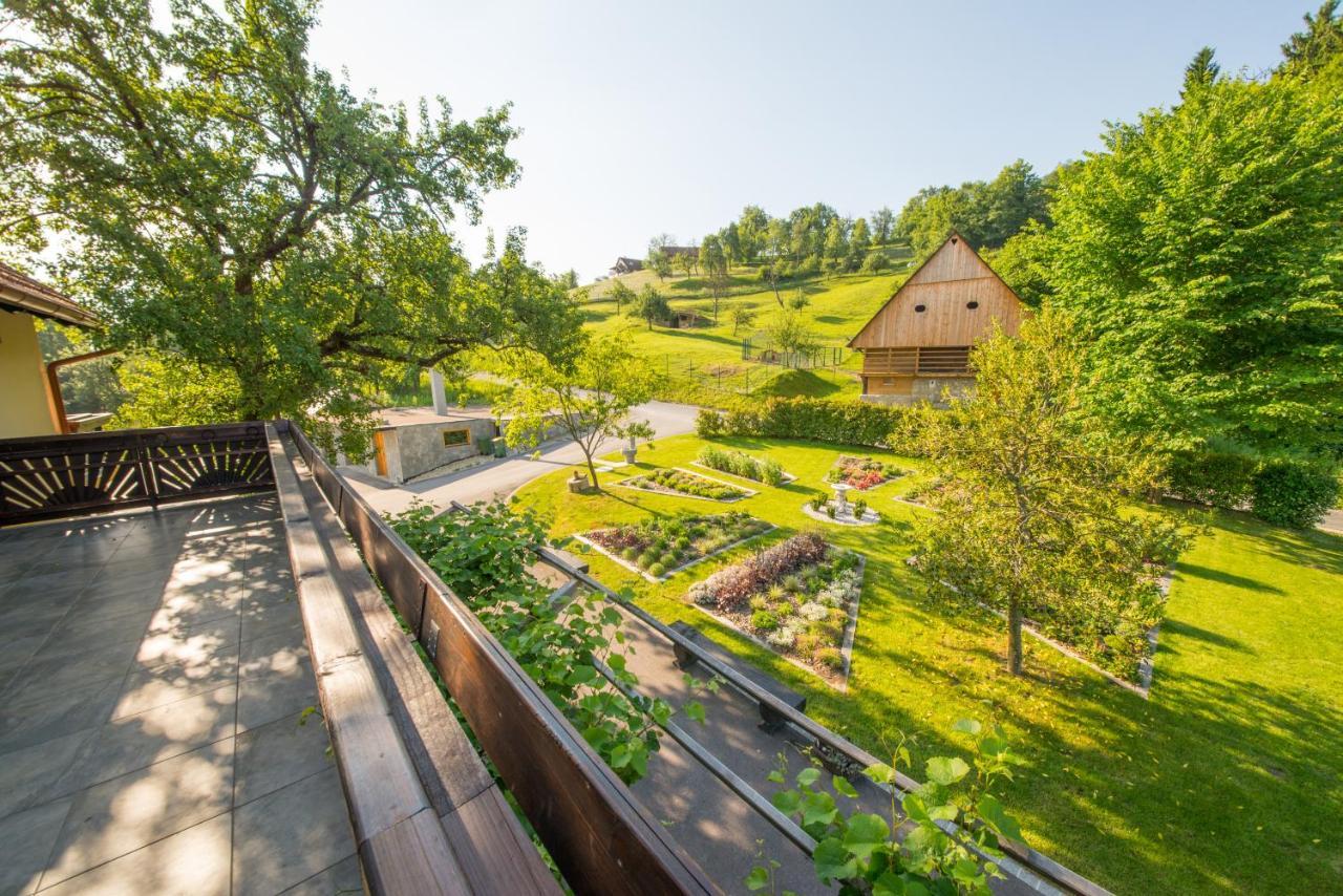 Adventure Farm Bed & Breakfast Store Exterior foto